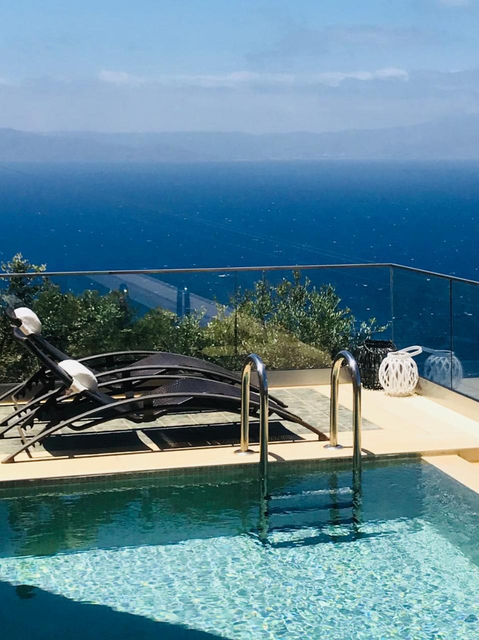 Athina Epavlis - Ethereal Charm Of Blue Horizons Ravdhoúkha エクステリア 写真
